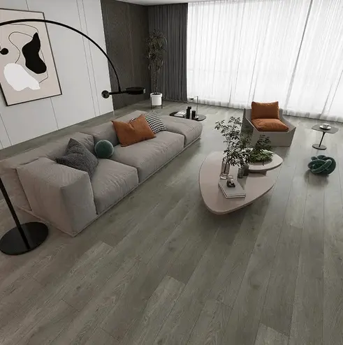 ლამინატის დაგების პროცესი ოთახში